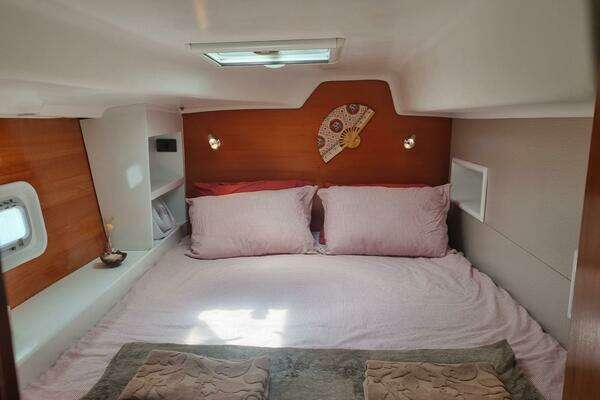Lagoon 380 Yacht For Sale