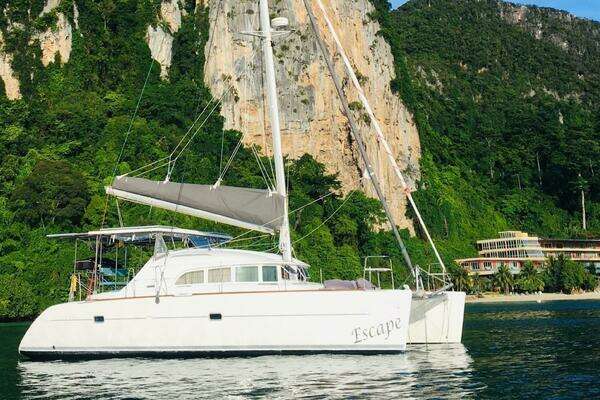 Lagoon 380 Yacht For Sale