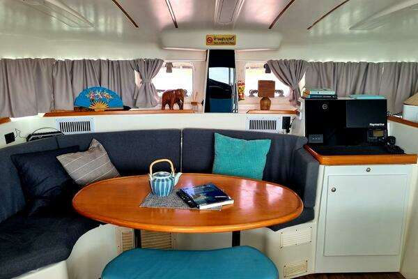 Lagoon 380 Yacht For Sale