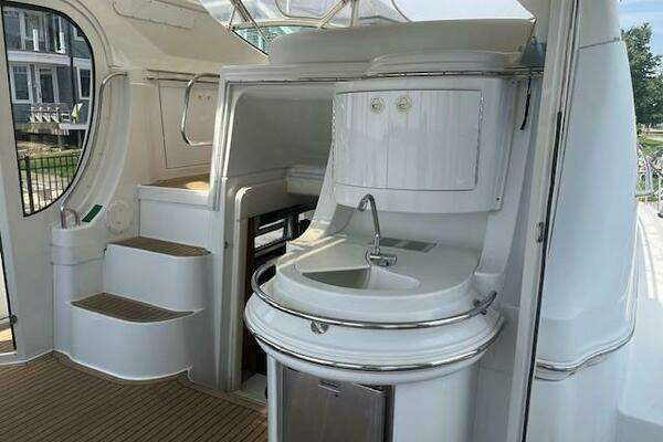 Carver 466MY Yacht For Sale