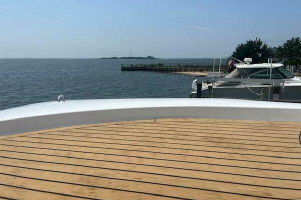 Carver 466MY Yacht For Sale