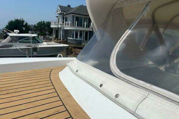 Carver 466MY Yacht For Sale