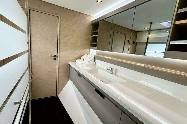 Fountaine Pajot Aura 51 Yacht For Sale