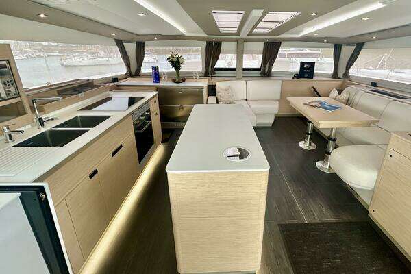 Fountaine Pajot Aura 51 Yacht For Sale