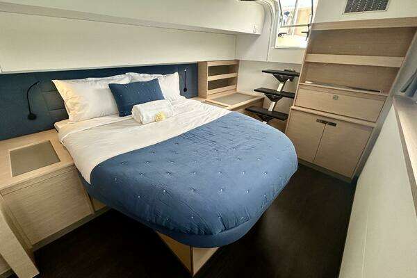 Fountaine Pajot Aura 51 Yacht For Sale