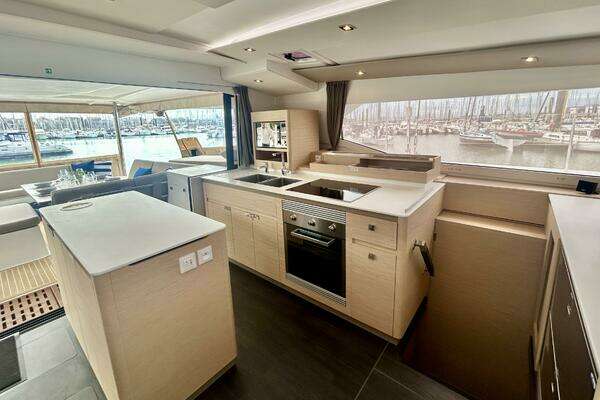 Fountaine Pajot Aura 51 Yacht For Sale