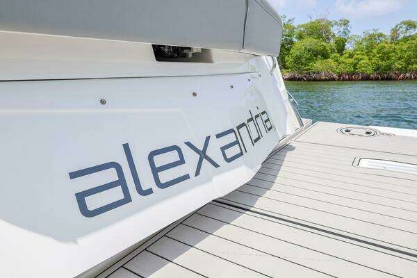 Cruisers Yachts 45 Cantius Yacht For Sale