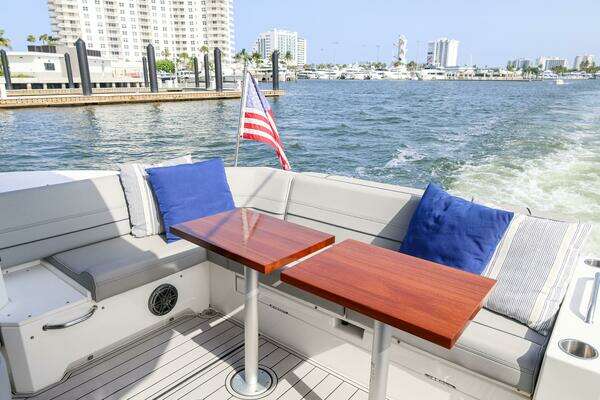 Cruisers Yachts 45 Cantius Yacht For Sale