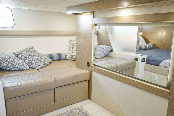 Cruisers Yachts 45 Cantius Yacht For Sale