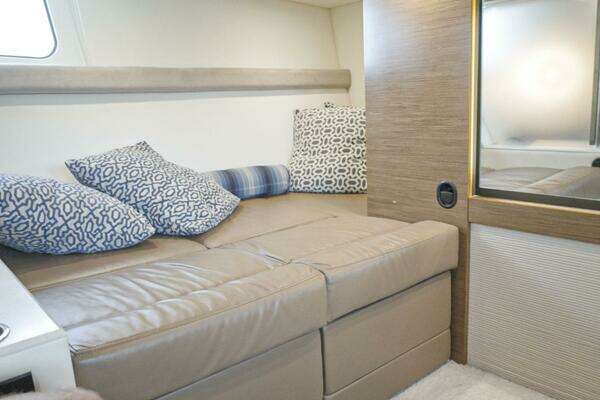 Cruisers Yachts 45 Cantius Yacht For Sale
