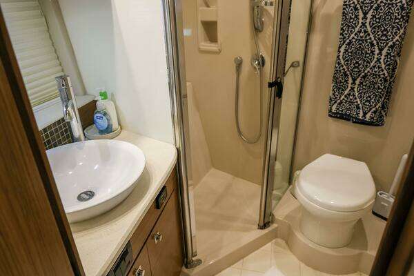 Cruisers Yachts 45 Cantius Yacht For Sale