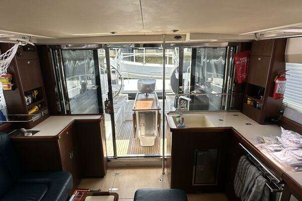 Moody Ds 45 Yacht For Sale