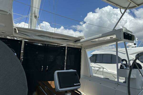 Moody Ds 45 Yacht For Sale