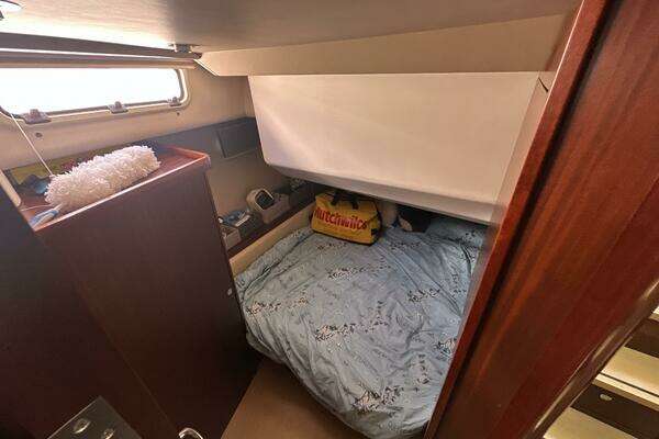 Moody Ds 45 Yacht For Sale