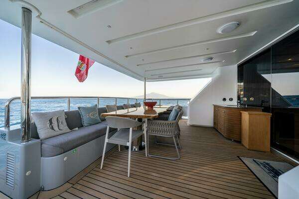 Benetti Benetti Delfino 93 Yacht For Sale