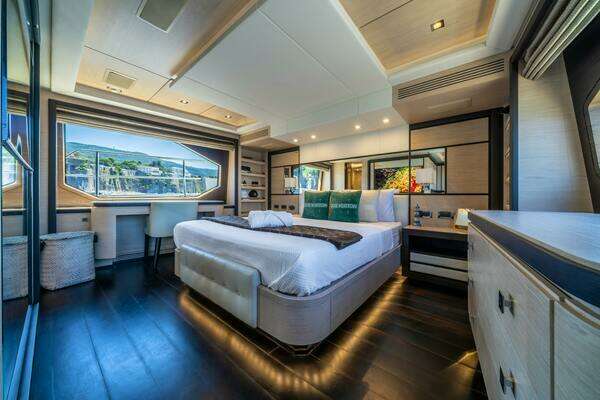 Benetti Benetti Delfino 93 Yacht For Sale