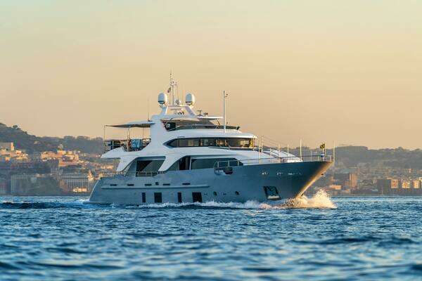 Benetti - Benetti Delfino 93