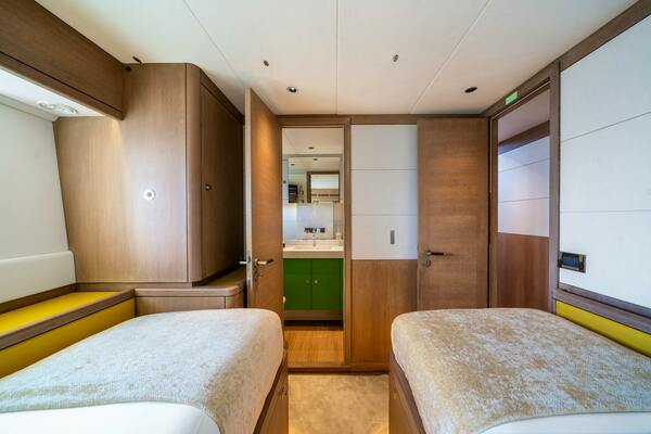 KARIBU 88ft Oyster Yachts Yacht For Sale