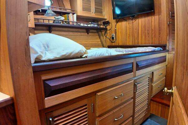 Custom Holland Marine 50 Custom Trawler Yacht For Sale