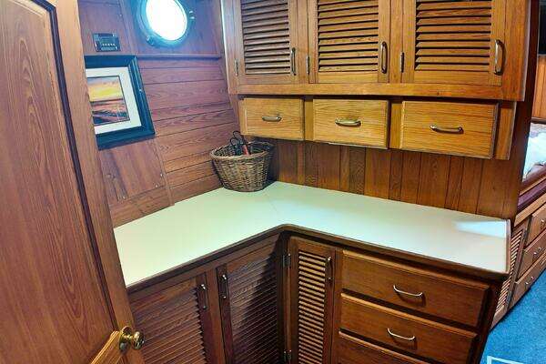 Custom Holland Marine 50 Custom Trawler Yacht For Sale