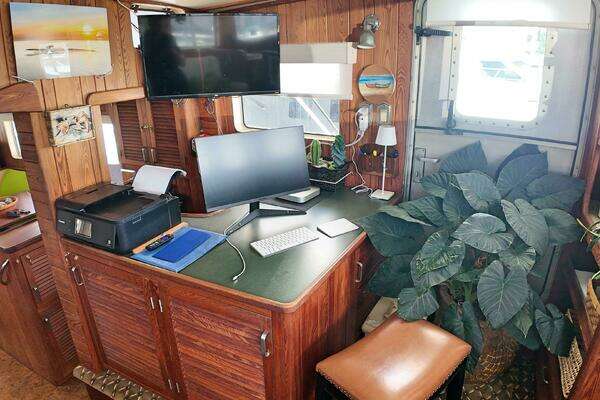 Custom Holland Marine 50 Custom Trawler Yacht For Sale