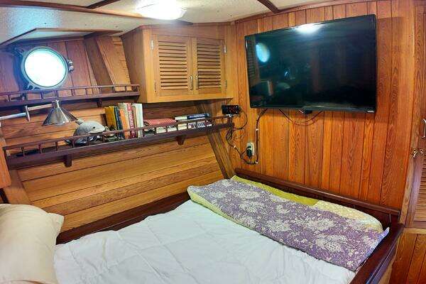 Custom Holland Marine 50 Custom Trawler Yacht For Sale