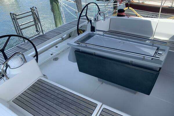 Beneteau Oceanis 41 Yacht For Sale