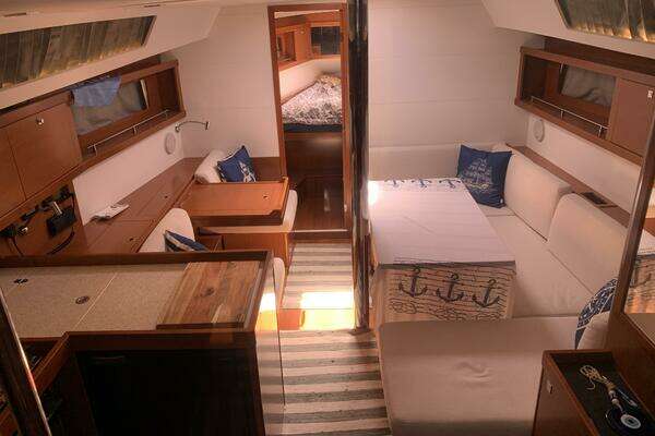 Beneteau Oceanis 41 Yacht For Sale