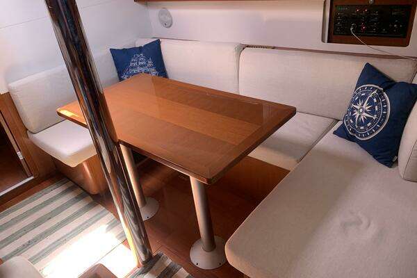 Beneteau Oceanis 41 Yacht For Sale