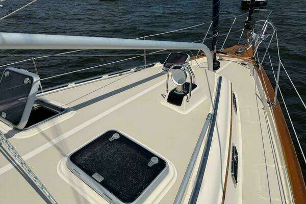 Island Packet 420 Yacht For Sale