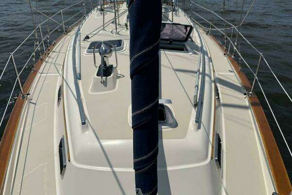 Island Packet 420 Yacht For Sale