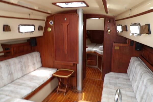 OVERBYTE 32ft Island Packet Yacht For Sale OVERBYTE 32ft Island Packet Yacht For Sale