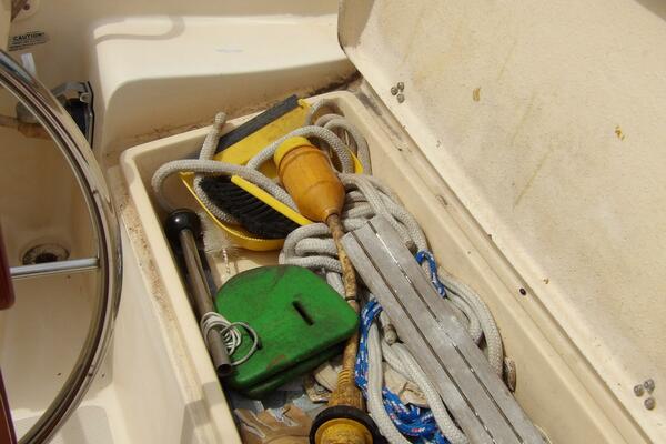 OVERBYTE 32ft Island Packet Yacht For Sale OVERBYTE 32ft Island Packet Yacht For Sale