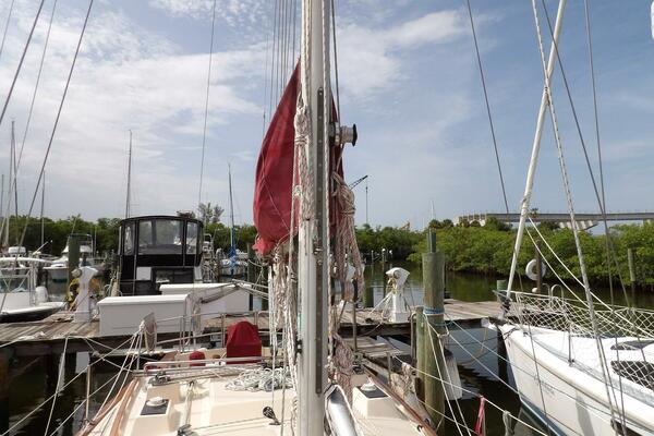 OVERBYTE 32ft Island Packet Yacht For Sale OVERBYTE 32ft Island Packet Yacht For Sale