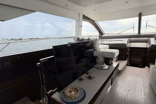 Sunseeker Manhattan 68 Yacht For Sale