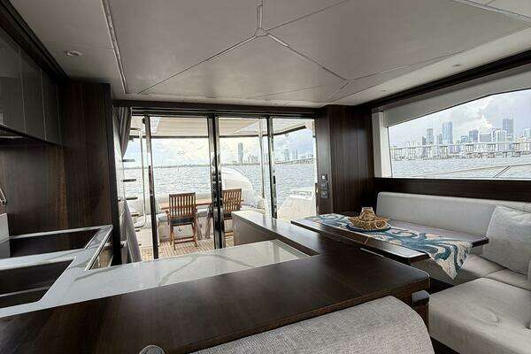 Sunseeker Manhattan 68 Yacht For Sale