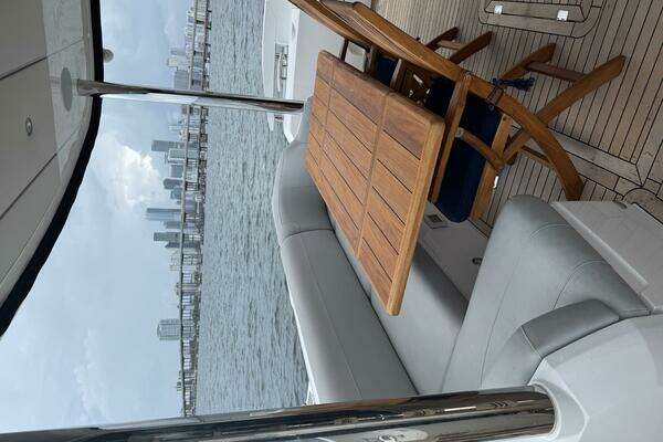 Sunseeker Manhattan 68 Yacht For Sale