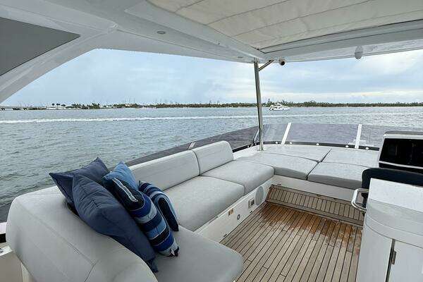 Sunseeker Manhattan 68 Yacht For Sale