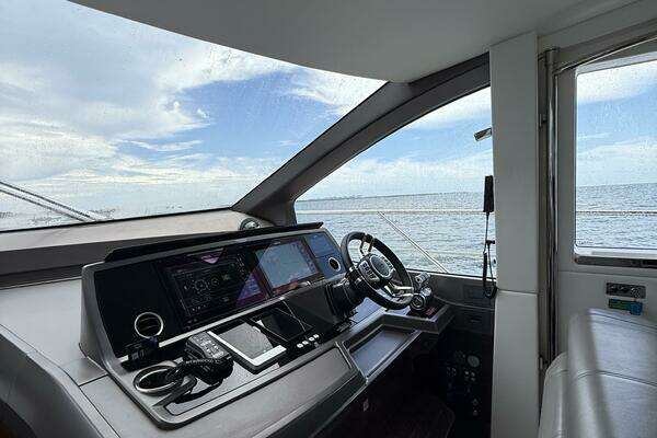 Sunseeker Manhattan 68 Yacht For Sale