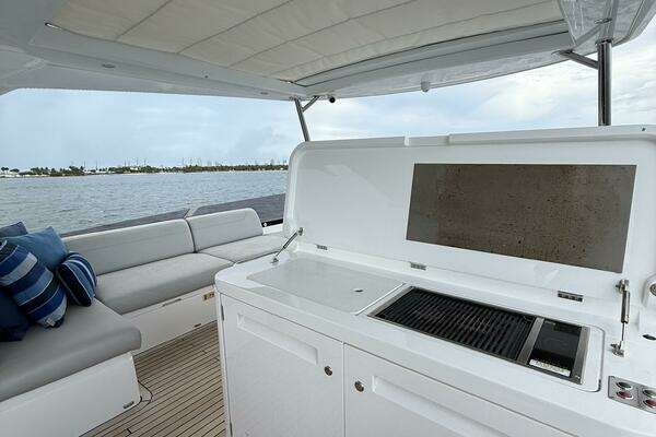 Sunseeker Manhattan 68 Yacht For Sale