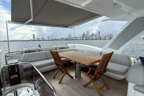 Sunseeker Manhattan 68 Yacht For Sale