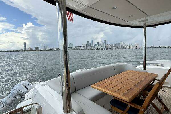 Sunseeker Manhattan 68 Yacht For Sale