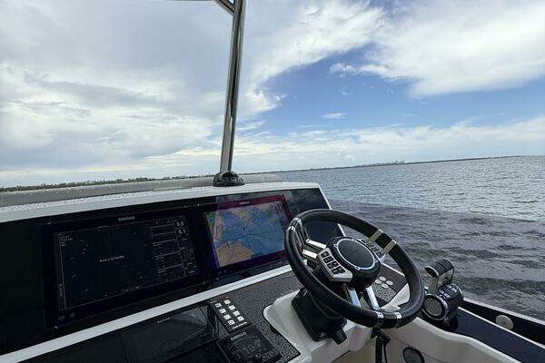 Sunseeker Manhattan 68 Yacht For Sale