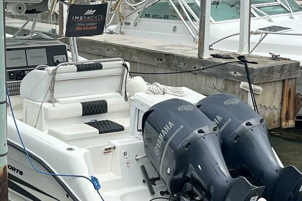 33ft Hydra Sports Yacht For Sale