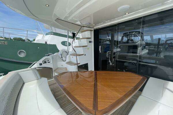 Sea Ray L59 Fly Yacht For Sale