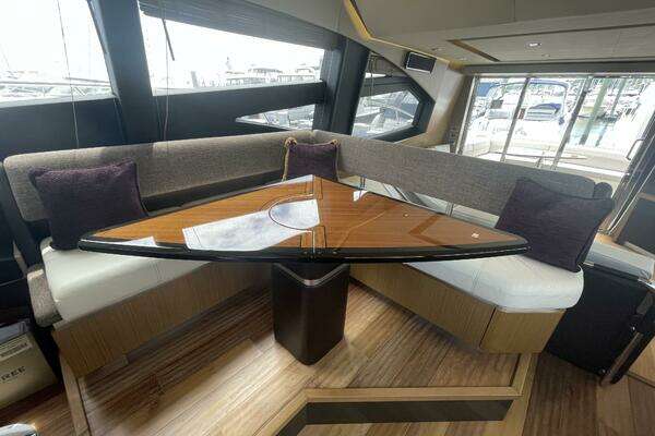 Sea Ray L59 Fly Yacht For Sale