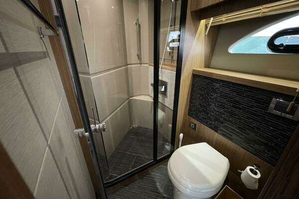 Sea Ray L59 Fly Yacht For Sale