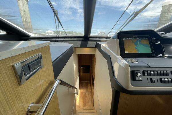 Sea Ray L59 Fly Yacht For Sale