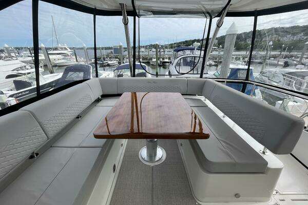 Sea Ray L59 Fly Yacht For Sale