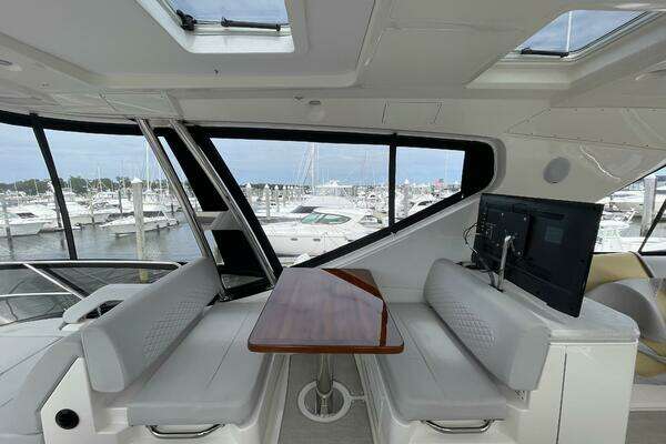 Sea Ray L59 Fly Yacht For Sale
